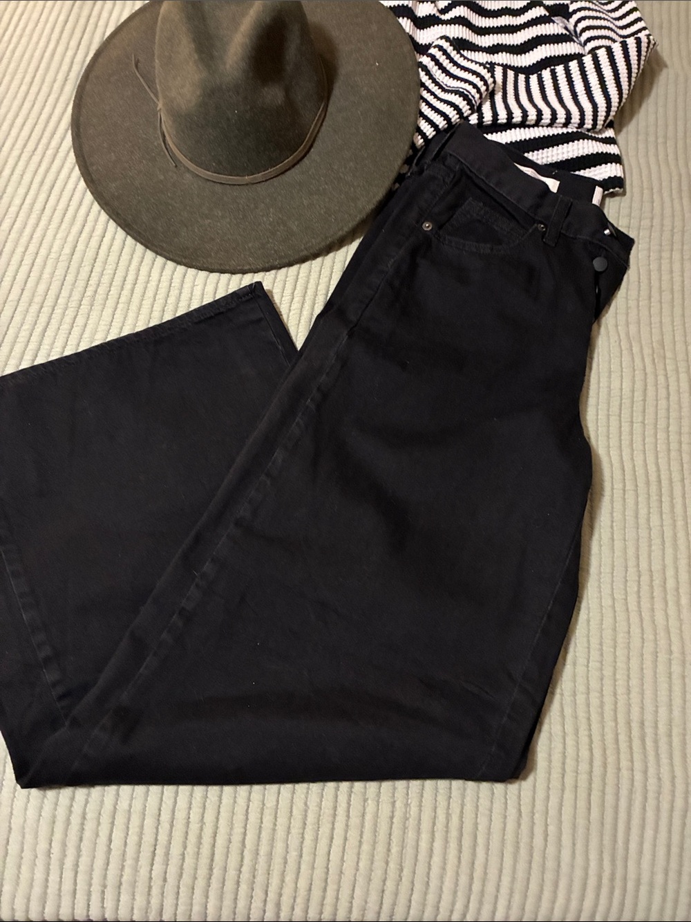 Universal Thread 4-Black Wide-Leg High-Rise Jeans